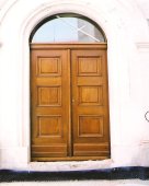 replika dveří